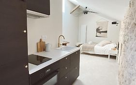 *NEW* La Parenthèse : joli studio avec terrasse