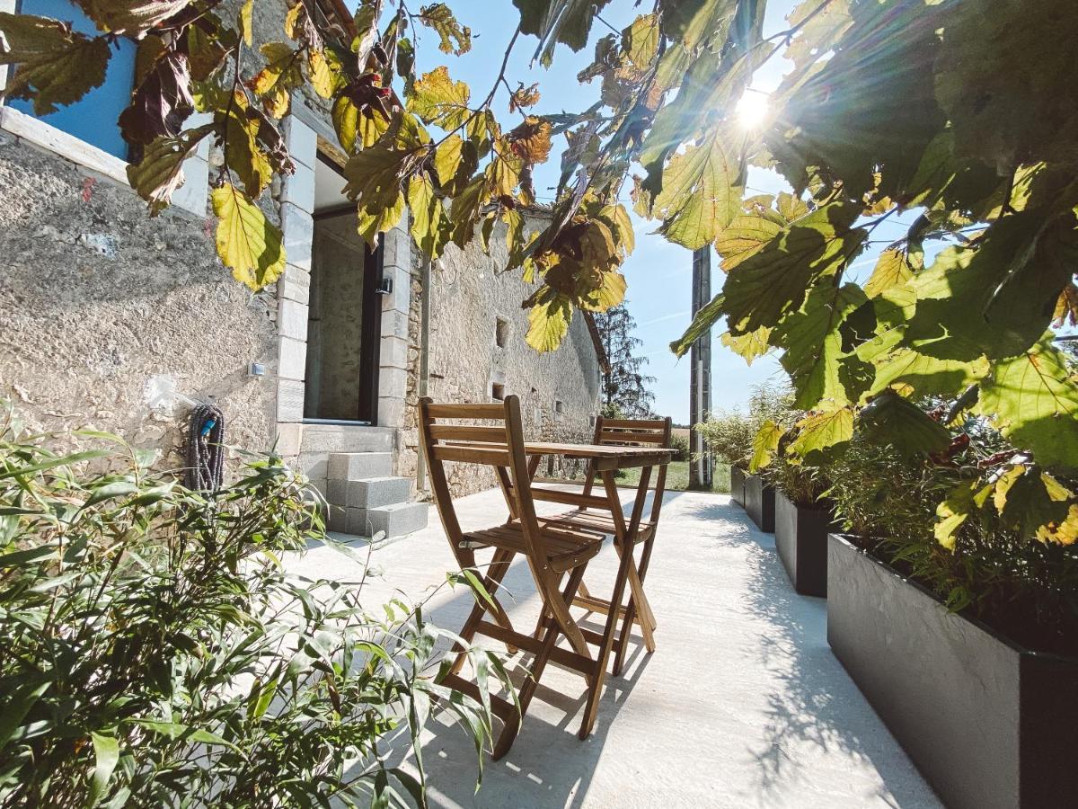 *NEW* La Parenthèse : joli studio avec terrasse Valeuil Extérieur photo